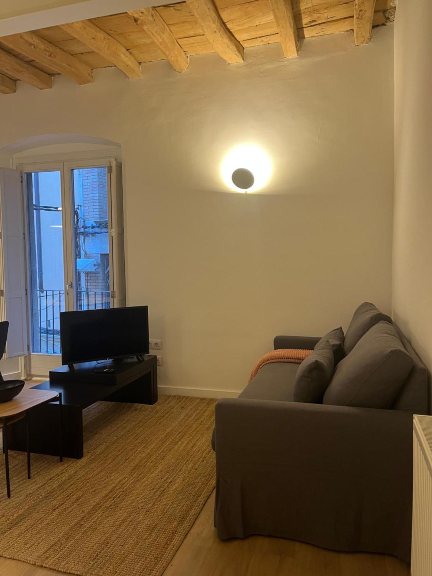 Apartaments Apturvic En El Centre Historic Phòng bức ảnh