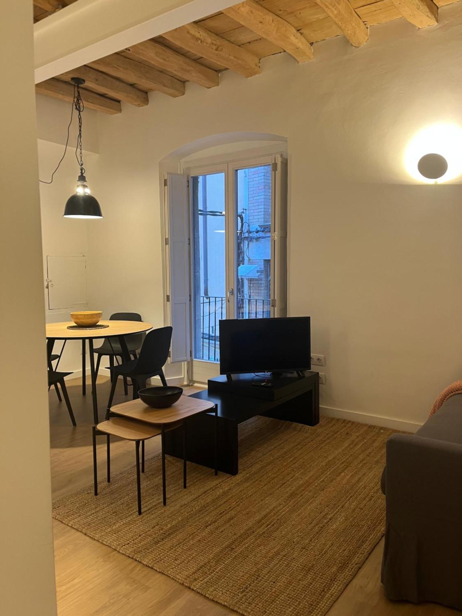 Apartaments Apturvic En El Centre Historic Phòng bức ảnh