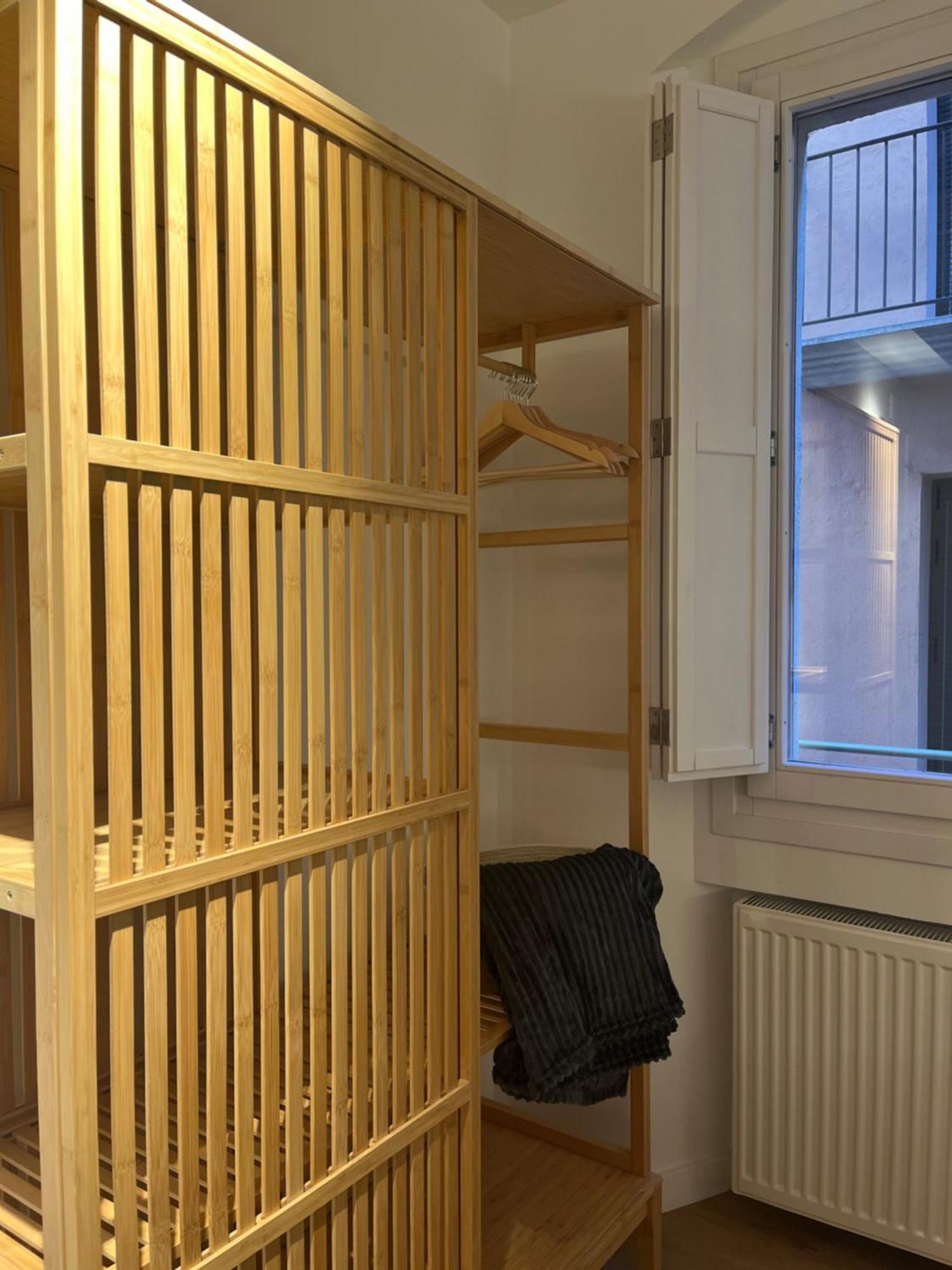 Apartaments Apturvic En El Centre Historic Phòng bức ảnh